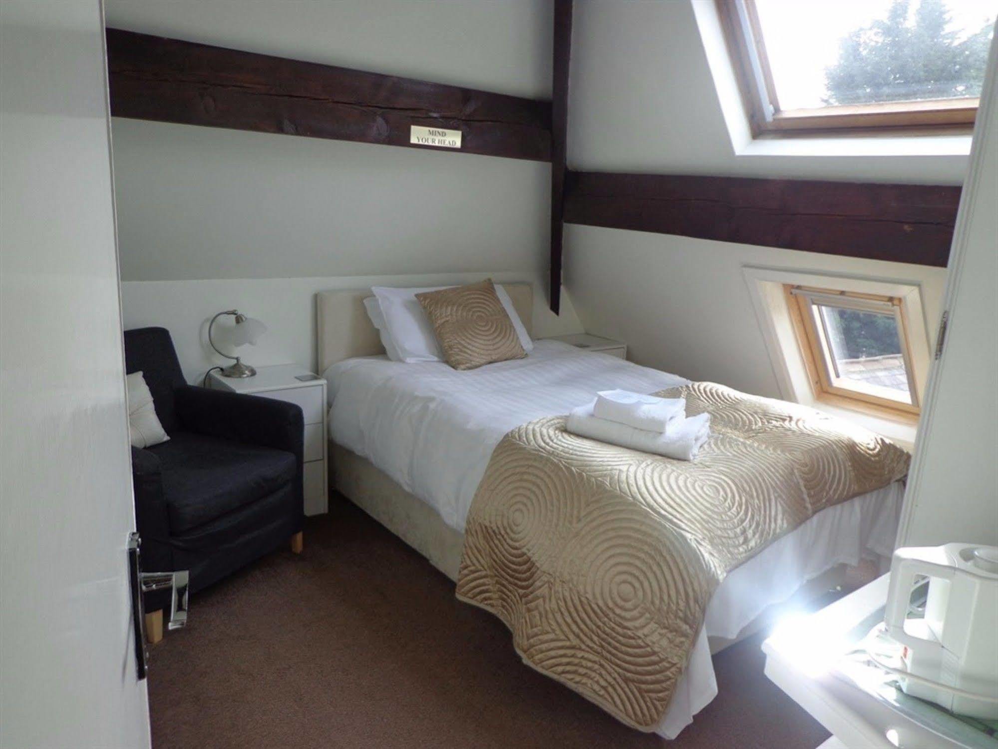 Acorn Lodge Харрогейт Экстерьер фото
